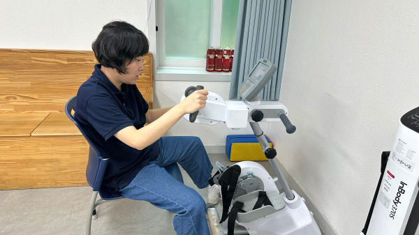 ece3bb2692774bc4ff1f38e674dbf948_1759367872_0409.jpg